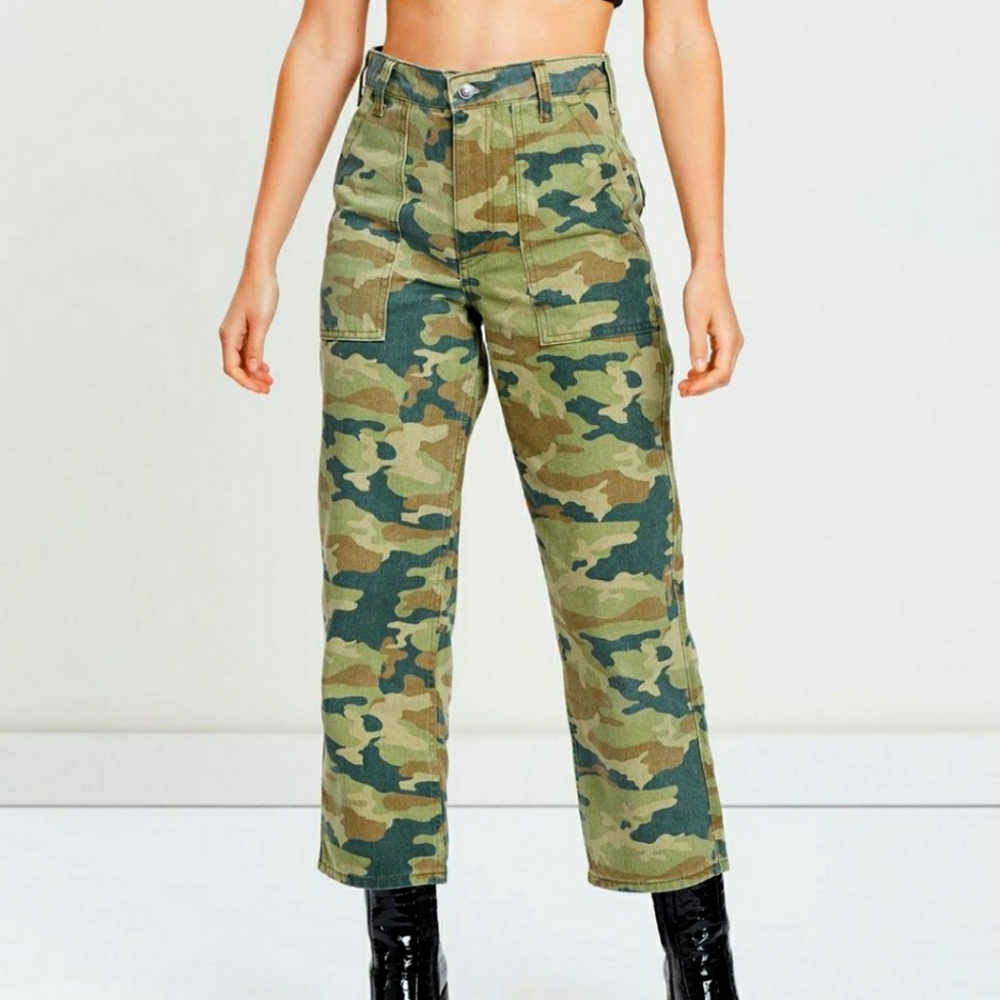 Free the People camo pants size 28